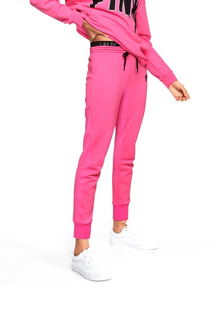 E-comm: Shop these Go-To Joggers and Hibernate
